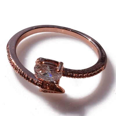 Ring faux bijoux brass wedding ring with crystals in rose gold color BZ-RG-00329