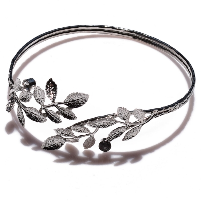 Arm bracelet faux bijoux brass leaves with crystals in silver color BZ-BR-00425