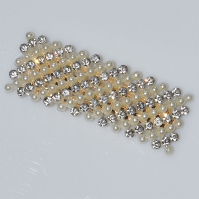 Head accessory pin faux bijoux brass with white crystals in pale gold color BZ-AS-00022
