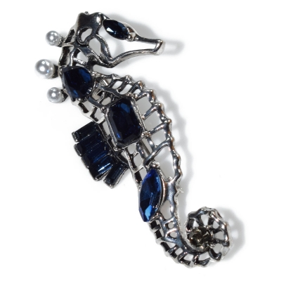 Brooch faux bijoux brass sea horse with blue crystals and pearls in silver color BZ-KR-00090