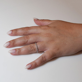 Χειροποίητο ασημένιο δαχτυλίδι βεράκι 925ο σειρέ σε ασημί επιμετάλλωση με λευκά ζιργκόν IJ-010375A Εικόνα 5 στο χέρι