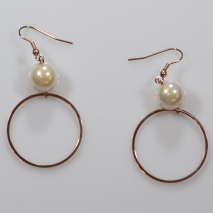Earrings stainless steel hoops with pearls in rose gold color BZ-ER-00364