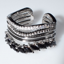 Ring faux bijoux brass with black and white crystals in silver color BZ-RG-00446 Image 2
