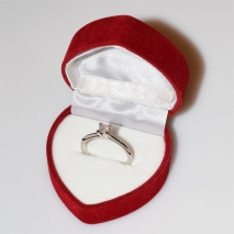 Χειροποίητο δαχτυλίδι μονόπετρο από επιπλατινωμένο ασήμι 925ο με ημιπολύτιμες πέτρες (ζιργκόν) IJ-010487-S στο κουτί συσκευασίας