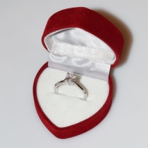 Χειροποίητο δαχτυλίδι μονόπετρο από επιπλατινωμένο ασήμι 925ο με ημιπολύτιμες πέτρες (ζιργκόν) IJ-010489-S στο κουτί συσκευασίας
