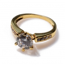 Χειροποίητο δαχτυλίδι μονόπετρο από επιχρυσωμένο ασήμι 925ο με ημιπολύτιμες πέτρες (ζιργκόν) IJ-010491-G