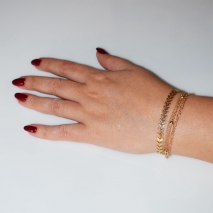 Bracelet faux bijoux brass leaves spheres chains in rose gold color BZ-BR-00495 Image 2 worn in hand