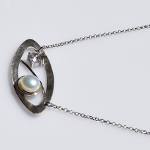 Handmade sterling silver necklace 925o oval with silver plating and white pearls and white zirconia IJ-040042A Image 3