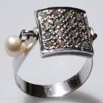 Handmade sterling silver ring 925o with silver plating and white pearls and white zirconia IJ-010060A Image 3