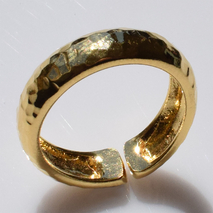 Χειροποίητο ασημένιο δαχτυλίδι βέρα 925ο σφυρήλατο σε χρυσή επιμετάλλωση IJ-010114B Εικόνα 3