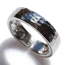 Χειροποίητο ασημένιο δαχτυλίδι βέρα 925ο σφυρήλατο σε ασημί επιμετάλλωση IJ-010119A