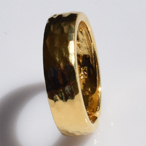 Χειροποίητο ασημένιο δαχτυλίδι βέρα 925ο σφυρήλατο σε χρυσή επιμετάλλωση IJ-010119B Εικόνα 2