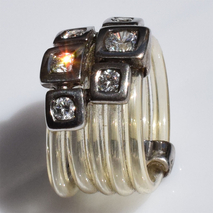 Χειροποίητο ασημένιο δαχτυλίδι 925ο σε ασημί επιμετάλλωση με λευκά ζιργκόν και διάφανη σιλικόνη IJ-010138 Εικόνα 2