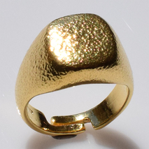 Χειροποίητο ασημένιο δαχτυλίδι 925ο σεβαλιέ chevalier σφυρήλατο σε χρυσή επιμετάλλωση IJ-010210B Εικόνα 3