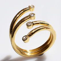 Χειροποίητο ασημένιο δαχτυλίδι 925ο σε ματ χρυσή επιμετάλλωση με λευκά ζιργκόν IJ-010237B Εικόνα 2