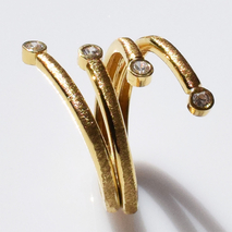 Χειροποίητο ασημένιο δαχτυλίδι 925ο σε ματ χρυσή επιμετάλλωση με λευκά ζιργκόν IJ-010237B Εικόνα 3