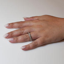 Χειροποίητο ασημένιο δαχτυλίδι βεράκι 925ο σειρέ σε ασημί επιμετάλλωση με λευκά ζιργκόν IJ-010399A Εικόνα 5 στο χέρι