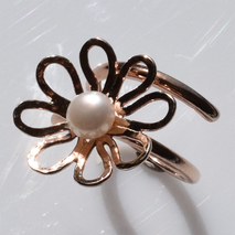 Handmade sterling silver ring 925o flower forged with rose gold plating and white pearls IJ-010415C Image 3