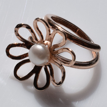 Handmade sterling silver ring 925o flower forged with rose gold plating and white pearls IJ-010415C Image 4