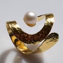 Handmade sterling silver ring 925o forged with gold plating and white pearls IJ-010447B Image 2