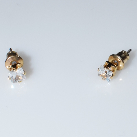 Earrings faux bijoux with white square crystal in pale gold color BZ-ER-00570 Image 2