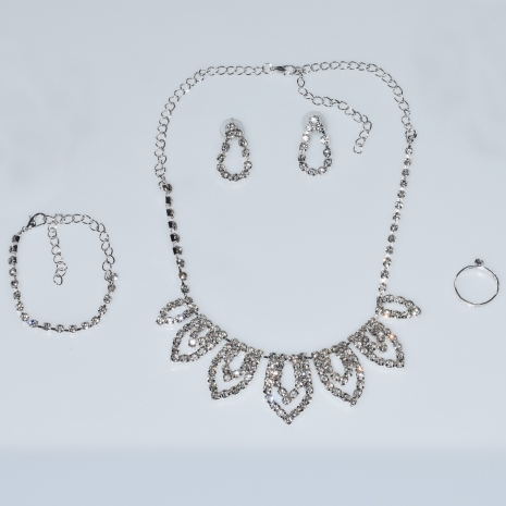 Necklace faux bijoux statement set with earrings, bracelet, ring in silver color with white crystals BZ-NK-00383 Image 4