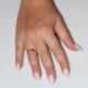 Χειροποίητο δαχτυλίδι μονόπετρο από επιχρυσωμένο ασήμι 925ο με ημιπολύτιμες πέτρες (ζιργκόν) IJ-010480-G φορεμένο στο χέρι